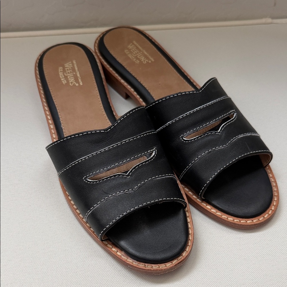 G.H. Bass & Co. Black and Tan Weejuns Leather Slide Sandals